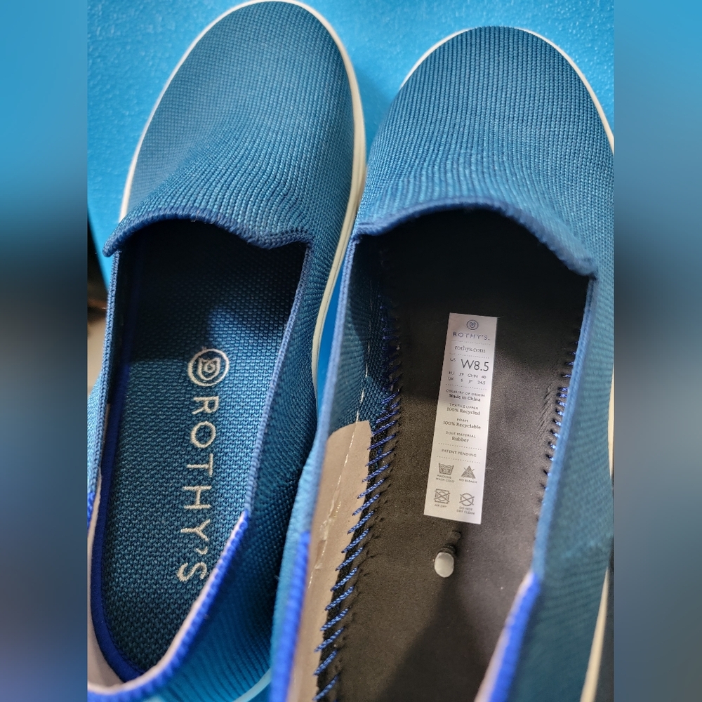 Rothys deep teal size 8.5 woman slip on sneakers - Picture 5 of 7